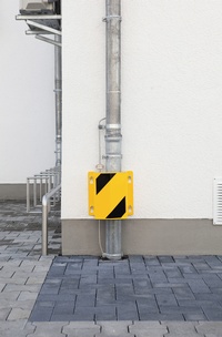 TRAFFIC-LINE Pipe/Cable Guard - Wall Mounted: click to enlarge